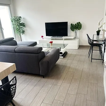 F2 56m2 - Arena Gd Paris - Parc Des Expositions - Aeroport Paris Cdg * Villepinte (Seine-Saint-Denis)